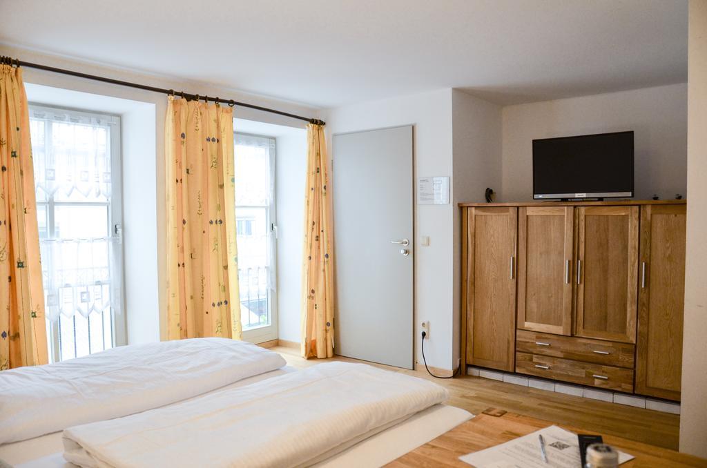 Hotel Blaue Traube Schongau Exterior photo